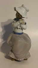 NAO by LLADRO 1049 FIGURINE A