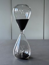 Seletti hour glass. 30 minutes. 24cm tall. Used. Good condition.