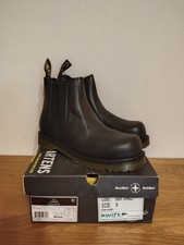 Dr Martens Industrial 2228