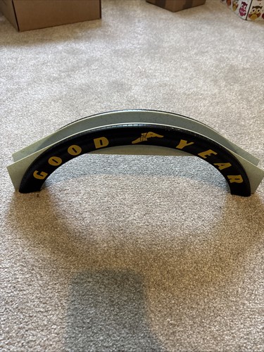 Scalextric goodyear foot - scalextric,
