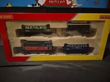 Hornby R2669 Class 08 Train