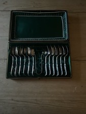 Antique Silver Plated Set Of Ten Tea Spoons & Sugar Tongs In Original Box