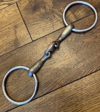 5” Verbindend Angled Comfort Mouth Snaffle Loose Ring Bit