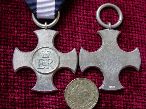 Replica copy qeii - copy,