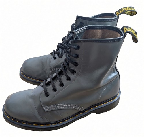 Martens doc - /,