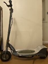 Razor E300 250W 24V Electric Scooter Mechanically Good includes Charger