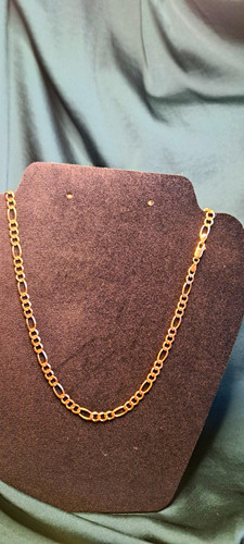 Yellow 9ct gold figaro - yellow,