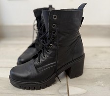 Russell bromley combat - &,