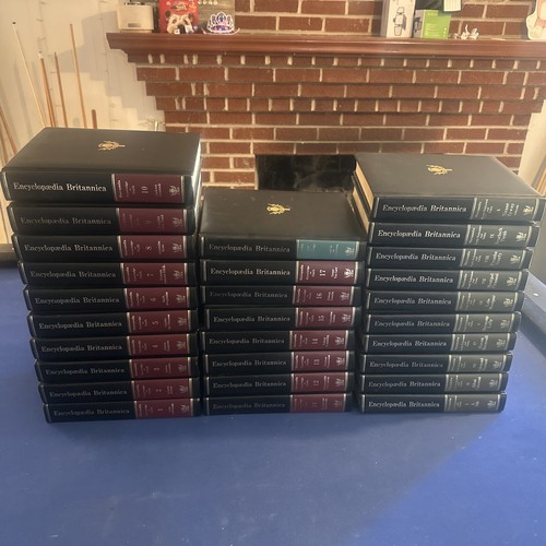 Encyclopedia britannica set - encyclopedia,