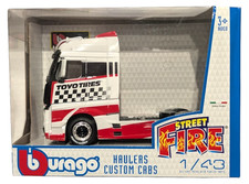 1:43 Scale Bburago 18-32201