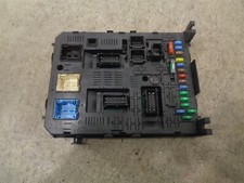 2010 CITROEN C5 2.0 HDI FUSE BOX 9664058880