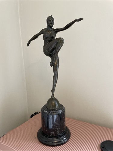 Art deco vintage sculpture - deco,