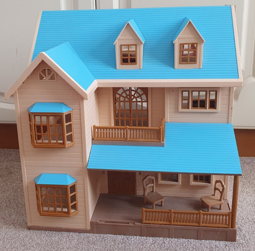 Sylvanian families house - families,