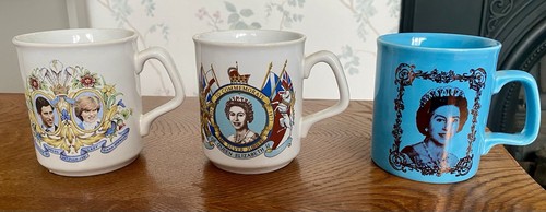 Royal souvenir mugs - 3,
