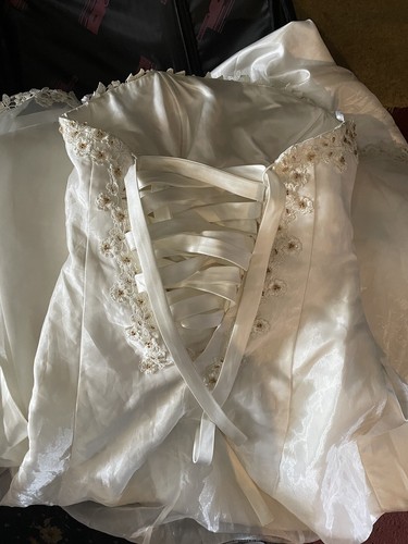 Wedding dress - wedding,