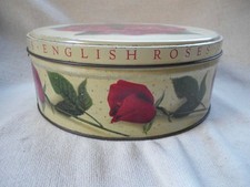 VINTAGE CARR & CO BISCUIT