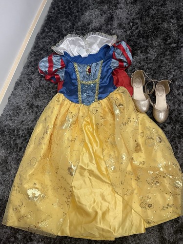 Disney store snow white - snow, fancy