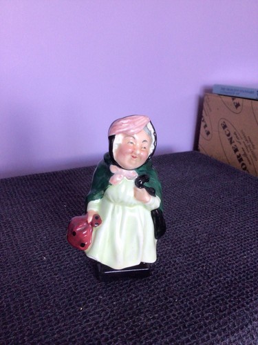 Royal doulton small figure - small,