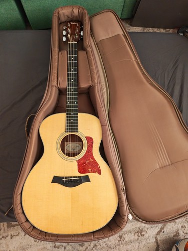 Taylor 214 acoustic guitar - taylor,