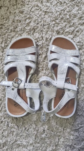 Girls sandals size - 28, 10