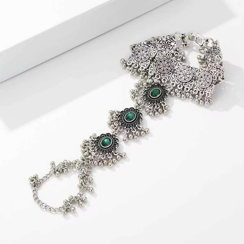 Vintage style silver tone - style,