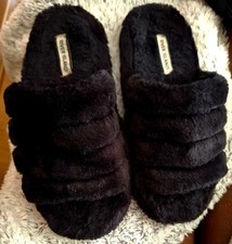 River Island Slippers size 3/4