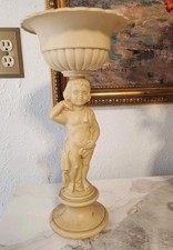 Vintage Cherub Scalloped