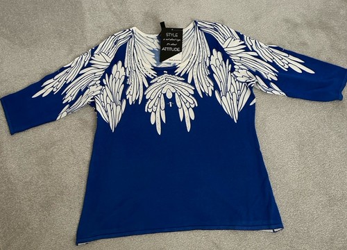 Attitude renee blue - renee,