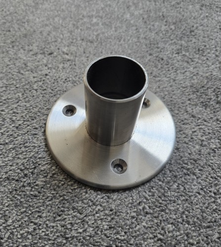 Balustrade base plate