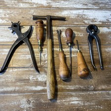 VINTAGE UPHOLSTERY/LEATHER WORKERS TOOLS 