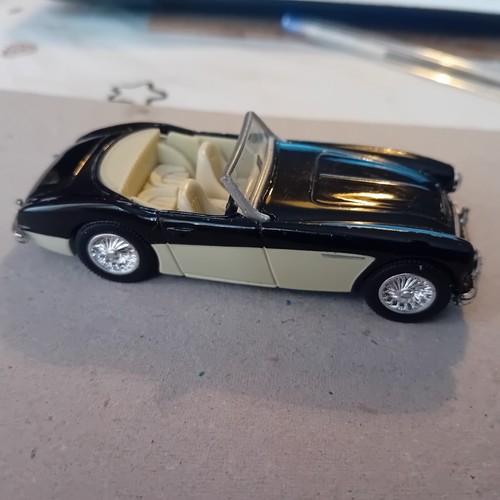 Corgi austin healey - corgi,