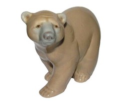 Lladro ornament Figurine wildlife  ' Standing brown bear '    1st Quality (8032)