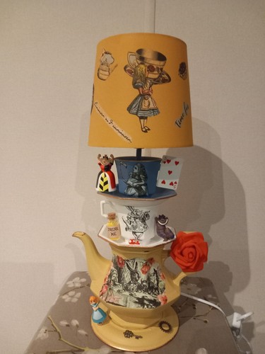 Handcrafted alice in - ,