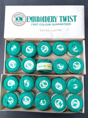 Vintage boxes balls - vintage,