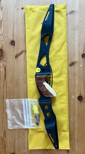 Gillo recurve riser - riser,