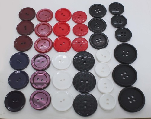 Round 4hole buttons - round,