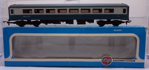 Airfix mk2d coach - airfix, numbered