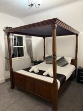 Charming Light Wood Four-Poster Bed Frame – Standard Double Size