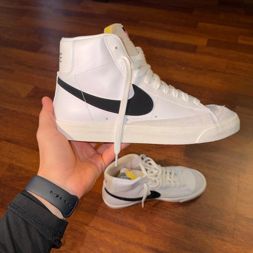 Nike blazer mid - white, size