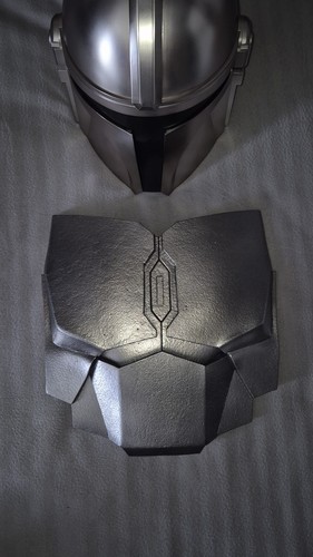 The mandalorian armour cosplay