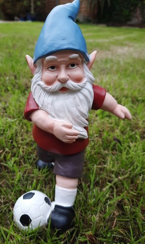Garden gnome football freddie - football,
