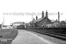 vnn-42 The Railway Station, Rushden, Northamptonshire. Photo