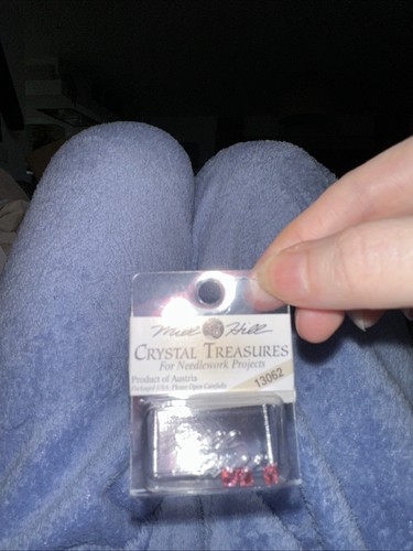 Mill hill crystal treasures - hill,
