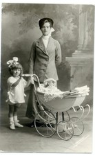 SOCIAL HISTORY Lady with child
