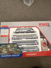 Piko Model Train Starter Set H0 97906