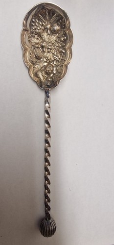 Vintage antique berry - berry, spoon