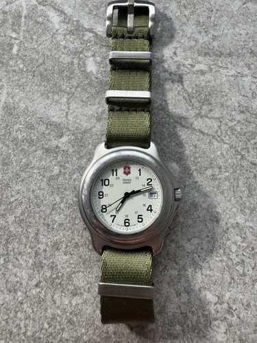 Swiss army quartz military - army,