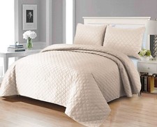3 PIECE QUILTED BEDSPREAD BED
