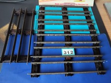 HORNBY `O GAUGE` (EIGHT 2-RAIL CLOCKWORK  B1 STRAIGHTS (FLAT SLEEPERS) 