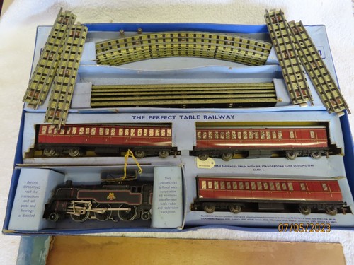 Hornby dublo electric train - hornby,
